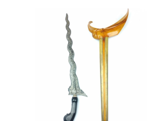 Temukan nama pamor keris lengkap dengan gambar dan kecocokan dhapur keris berdasarkan wuku kelahiran Jawa Anda. Download sekarang!